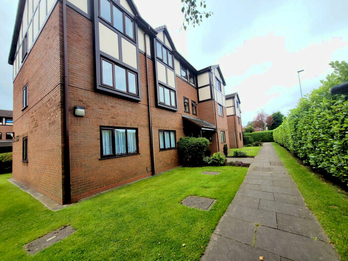 2 Bedroom Flat To Rent In Kirkstile Place, Swinton, M27