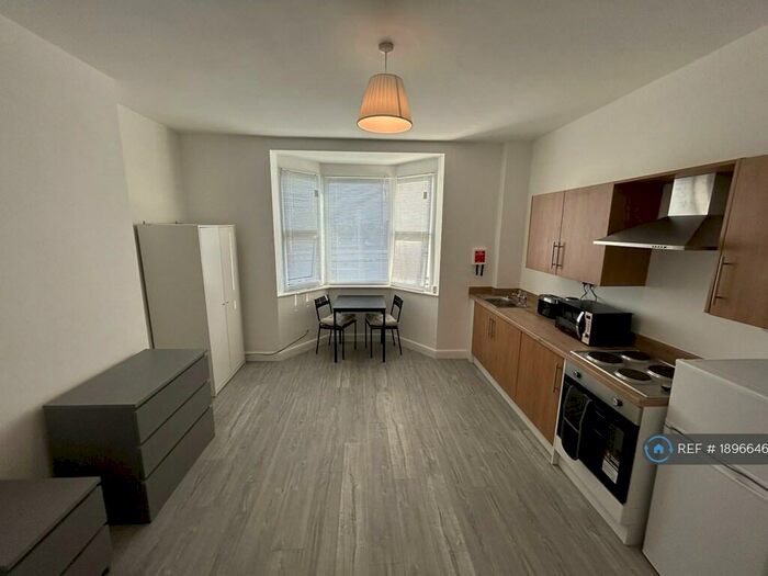 Studio To Rent In Studio, Doncaster, DN4