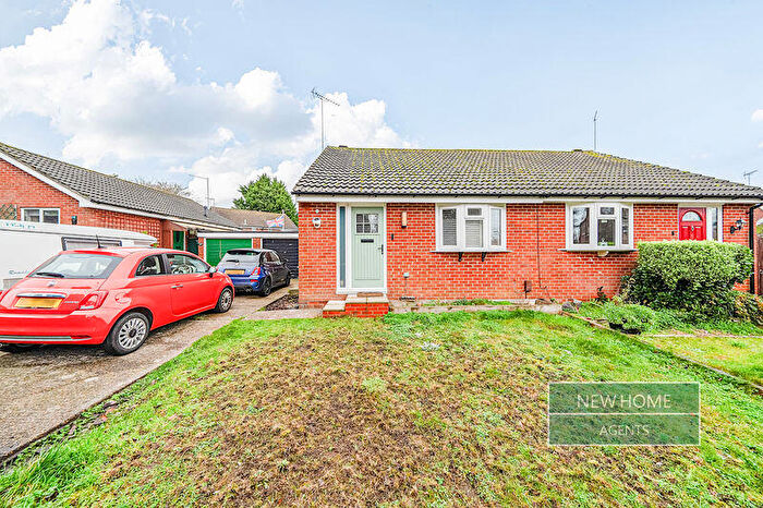 2 Bedroom Semi-Detached Bungalow For Sale In Spruce Avenue, Waterlooville, Hampshire, PO7