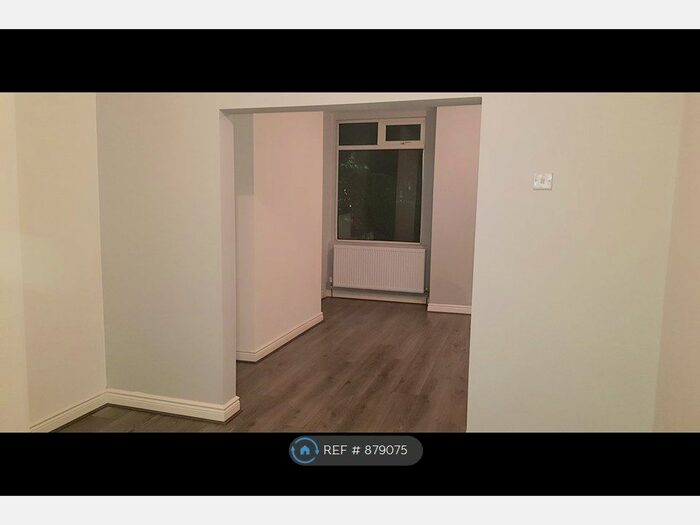 3 Bedroom Terraced House To Rent In Old Chapel Street, Stockport SK3