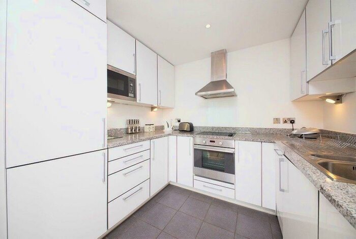 1 Bedroom Flat To Rent In Westgate Apartments, Royal Victoria Docks, Excel, Canary Wharf, London, E16