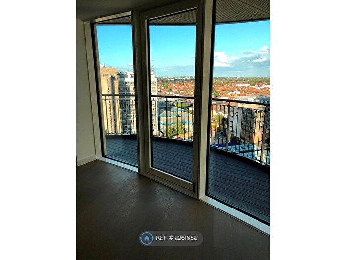 1 Bedroom Flat To Rent In Oculus House, Barking, IG11