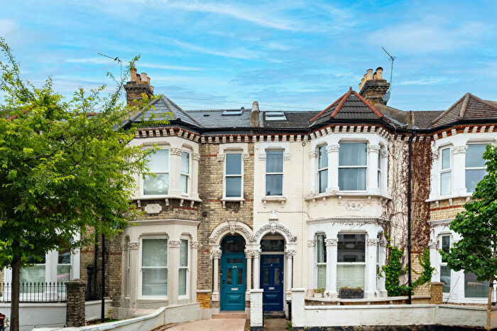 5 Bedroom House For Sale In Forthbridge Road, Clapham Common North Side, London, SW11