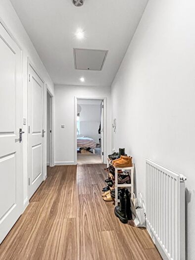 1 Bedroom Flat To Rent In Mackintosh Street, Bromley, BR2