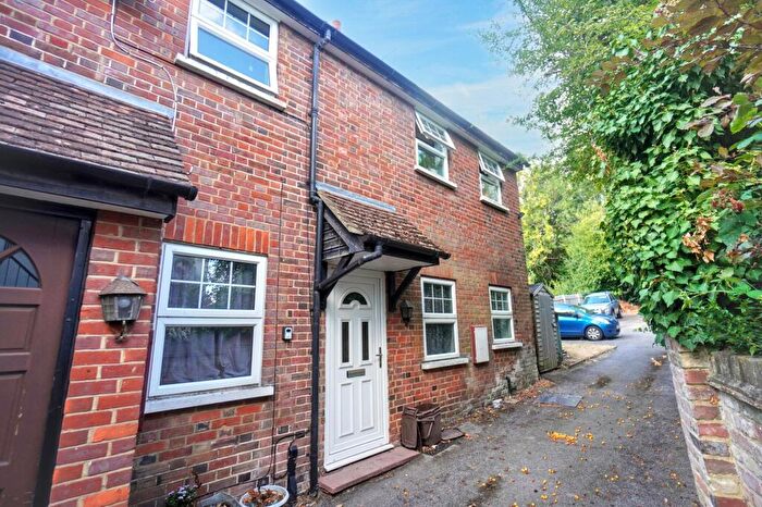 Studio For Sale In West Wycombe Road, Kimble Court, HP12