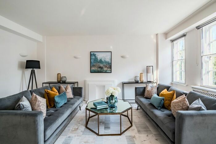 3 Bedroom Flat To Rent In Dolphin Square, London, SW1V