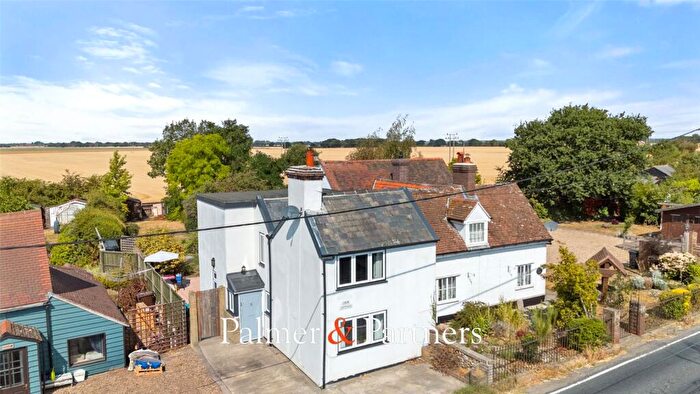 3 Bedroom Detached House For Sale In Clacton Road, Horsley Cross, Manningtree, Essex, CO11