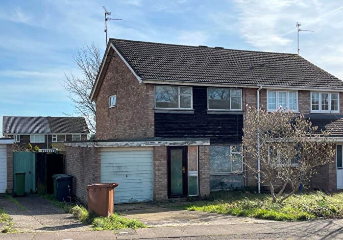 3 Bedroom Semi Detached House For Sale In Sherborne Road, Peterborough, Cambridgeshire, PE1
