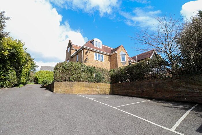 2 Bedroom Flat To Rent In Danecourt Road, Poole, BH14