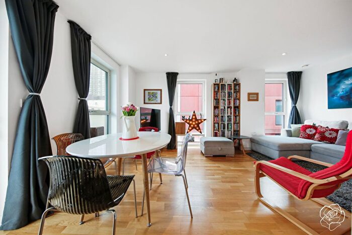 2 Bedroom Flat For Sale In Meander House, Logan Close, Stratford, E20