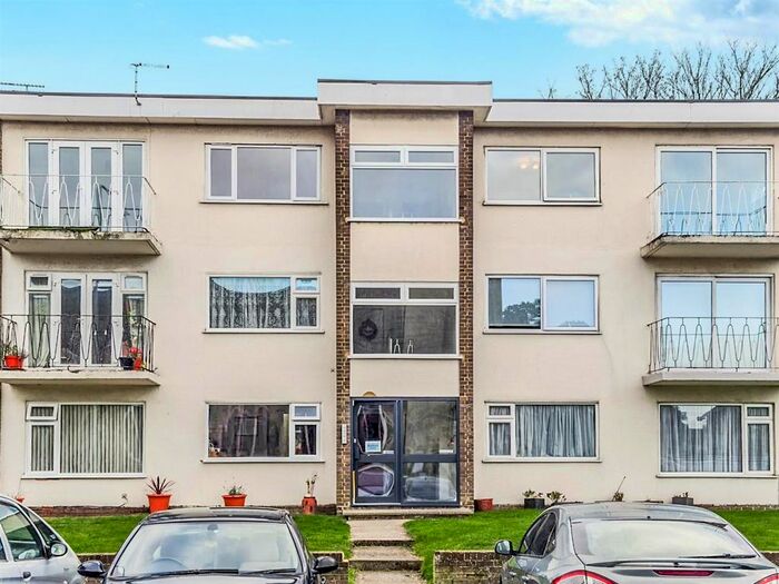 2 Bedroom Flat To Rent In Hereson Road, Ramsgate CT11