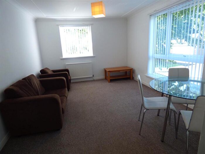 2 Bedroom Flat To Rent In Broad Ash, Greystoke Gardens, Sandyford, NE2