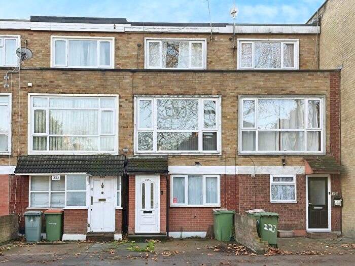 3 Bedroom Terraced House To Rent In Prince Regent Lane, London, E13