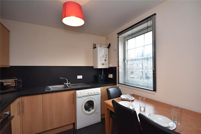 2 Bedroom Flat To Rent In Albany Court, Gordon Street, City Centre, Aberdeen, AB11
