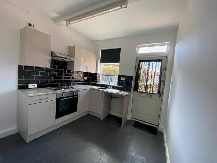 2 Bedroom Property To Rent In Park Road, Worsbrough Bridge, Barnsley, S70
