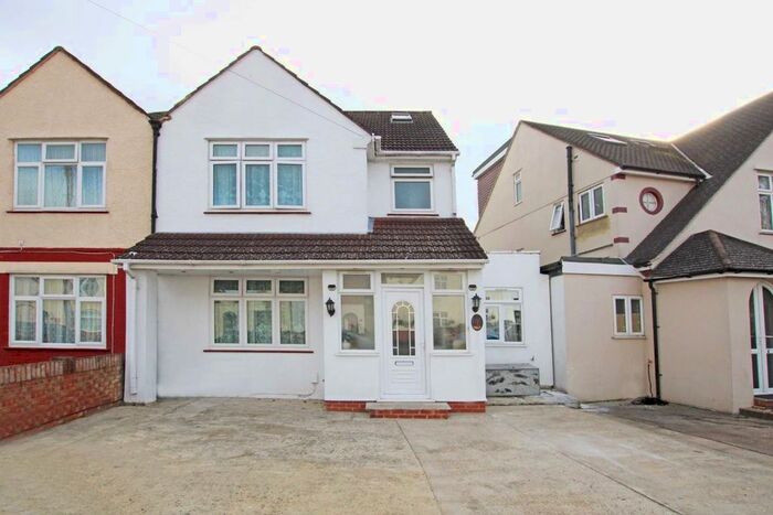 4 Bedroom Semi-Detached House To Rent In Chatsworth Crescent, Hounslow TW3