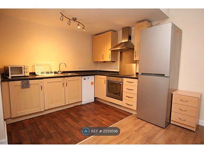 2 Bedroom Flat To Rent In Beauchamp House, Coventry, CV1