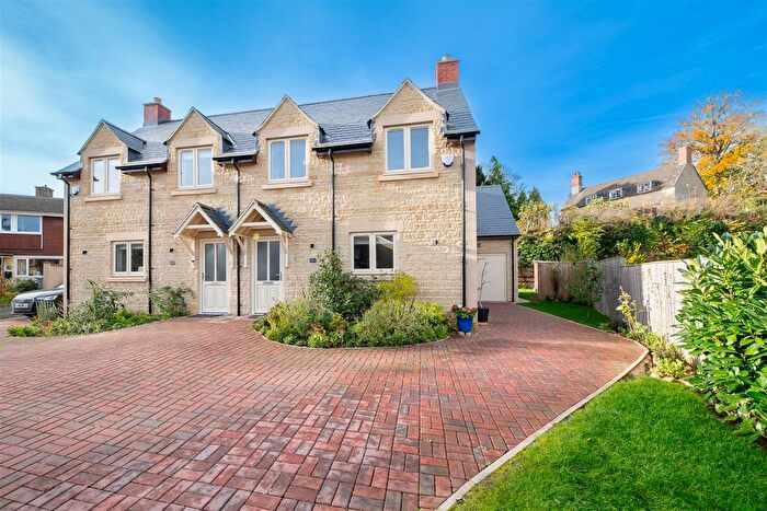 4 Bedroom Semi-Detached House For Sale In Park Close, Bladon, Woodstock, OX20