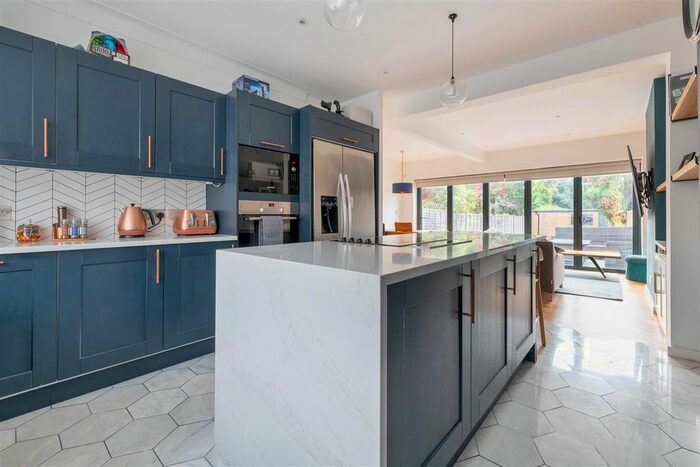 3 Bedroom Semi Detached House For Sale In Maybank Road, South Woodford, E18