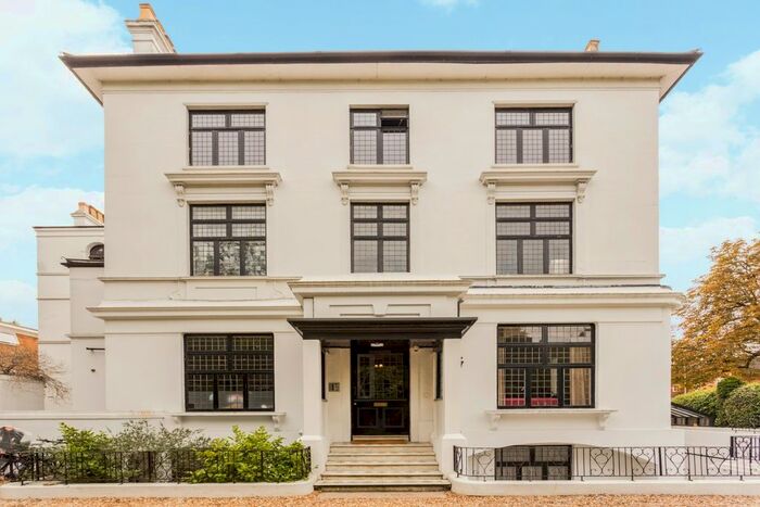 2 Bedroom Flat To Rent In West Hill, London, SW15