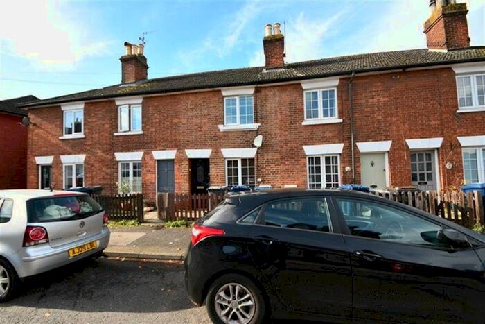 2 Bedroom Property To Rent In St. Johns Street, Farncombe, Godalming, GU7