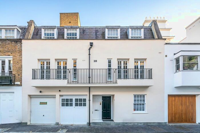 5 Bedroom Flat To Rent In Eaton Mews North, London, SW1X