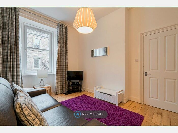 2 Bedroom Flat To Rent In Brunswick Road, Edinburgh, EH7