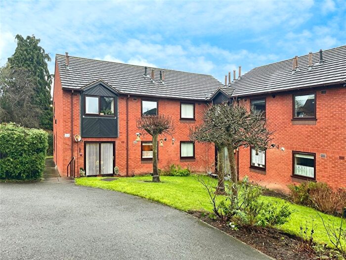 2 Bedroom Flat For Sale In Nesfield Road, Ilkeston, Derbyshire, DE7