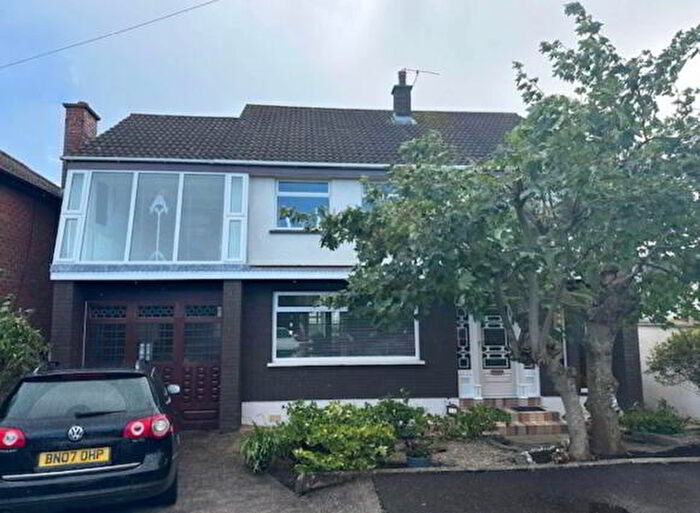 7 Bedroom Detached House For Sale In De Courcy Avenue, Carrickfergus, BT38