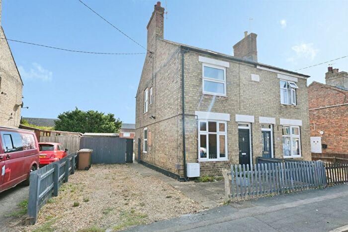 2 Bedroom Semi-Detached House For Sale In New Park, March, PE15
