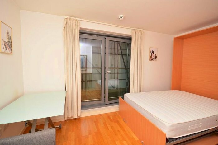 Studio To Rent In New Providence Wharf, Canary Wharf, E14