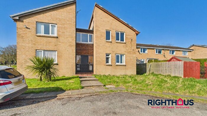 1 Bedroom Flat To Rent In Acaster Drive, Low Moor, BD12
