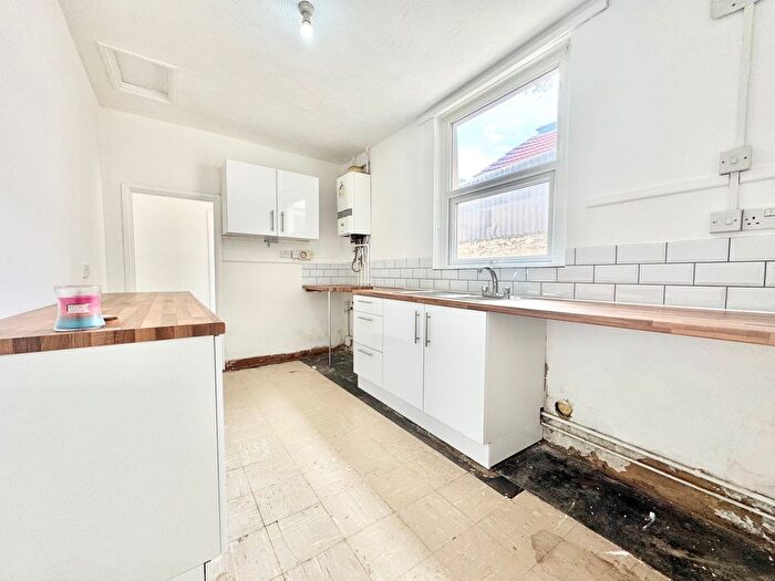 2 Bedroom Property To Rent In Strode Road, Portsmouth, PO2