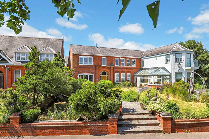 3 Bedroom End Of Terrace House For Sale In Boat Lane, Hoveringham, NG14