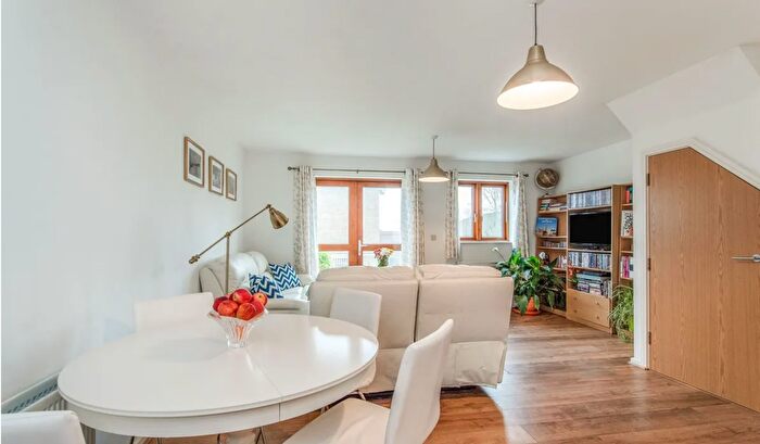 3 Bedroom Terraced House To Rent In Ferguson Avenue, Gravesend, DA12