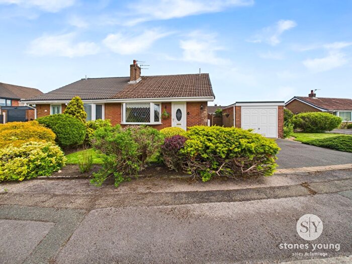 2 Bedroom Semi-Detached Bungalow For Sale In Rushes Farm Close, Oswaldtwistle, BB5