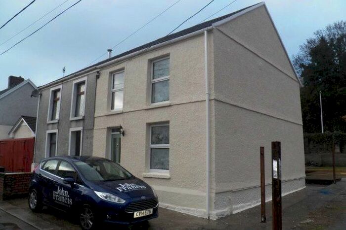 3 Bedroom Semi-Detached House To Rent In Orchard Street, Swansea, SA8