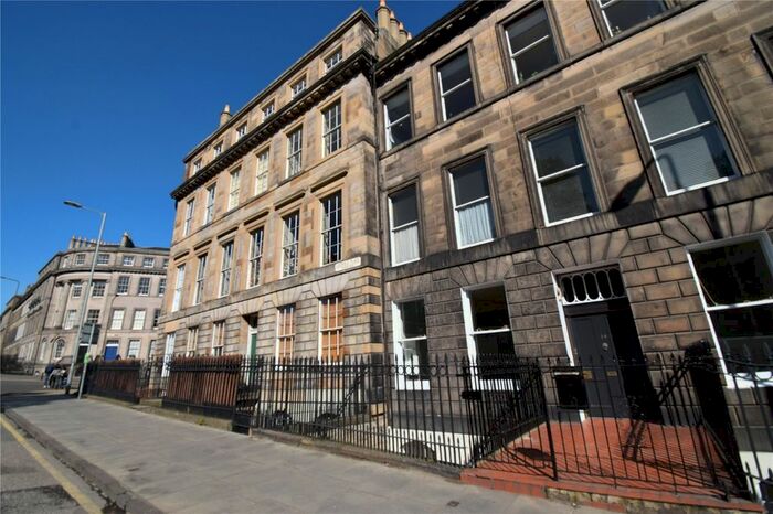 2 Bedroom Flat To Rent In Leopold Place, New Town, Edinburgh, EH7