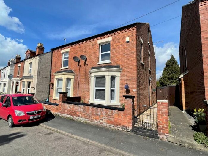 4 Bedroom SemiDetached House For Sale In St. Pauls Road, Gloucester, GL1
