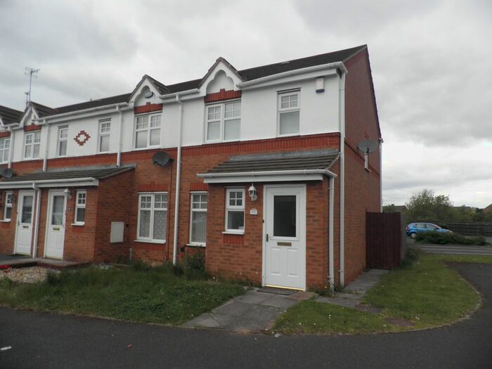 2 Bedroom Semi-Detached House To Rent In The Castings, Coseley, Bilston, WV14