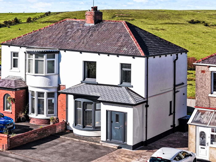 3 Bedroom Semi-Detached House For Sale In Blackburn Road, Oswaldtwistle, Accrington, BB5