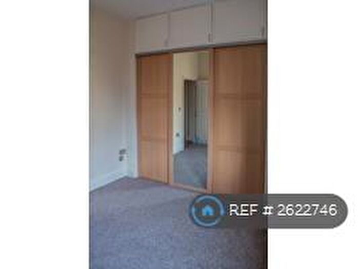 1 Bedroom Flat To Rent In Hartshaw, Rotherham, S60