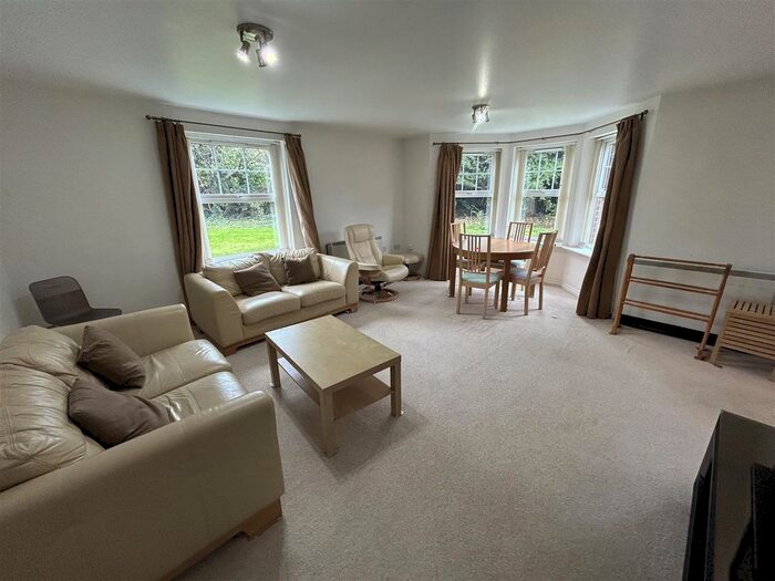 2 Bedroom Flat To Rent In Tignel Court, Boddington Gardens, Acton, W3