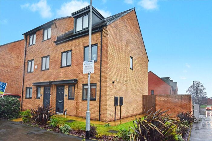 3 Bedroom Semi Detached House For Sale In Sakura Walk, Seacroft, Leeds, West Yorkshire, LS14