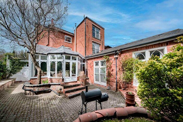 2 Bedroom Flat To Rent In Elvetham Road, Edgbaston, B15