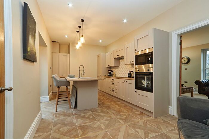 4 Bedroom End Of Terrace House For Sale In Ivy Bank Lane, Haworth, Keighley, BD22