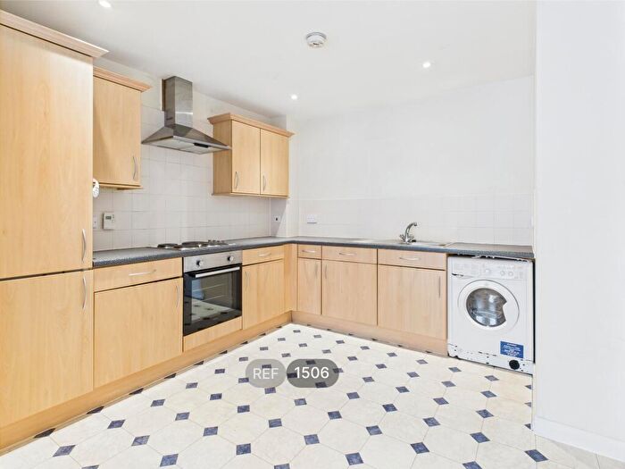 2 Bedroom Apartment To Rent In Kemley House, Ferensway, HU2