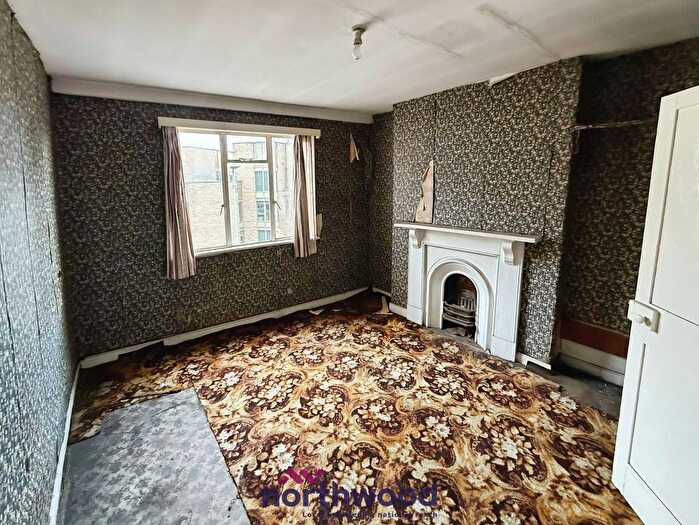 6 Bedroom Terraced House For Sale In New Bridge Street, Central, Exeter, EX4