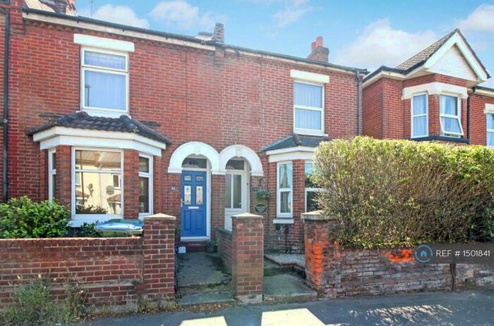 2 Bedroom Terraced House To Rent In Winchester Road, Southampton, SO16