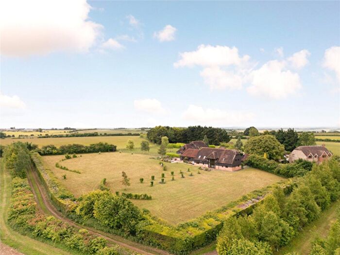 5 Bedroom Detached House For Sale In Warren Farm, Aldworth, Reading, RG8